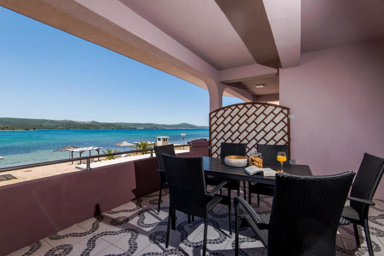 Euroholiday Apartments Turanj Bagian luar foto