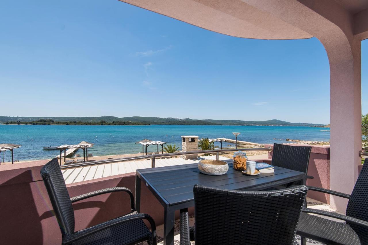 Euroholiday Apartments Turanj Bagian luar foto