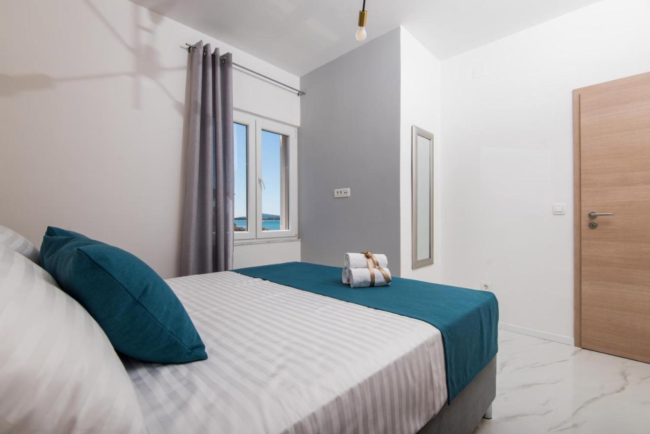 Euroholiday Apartments Turanj Bagian luar foto