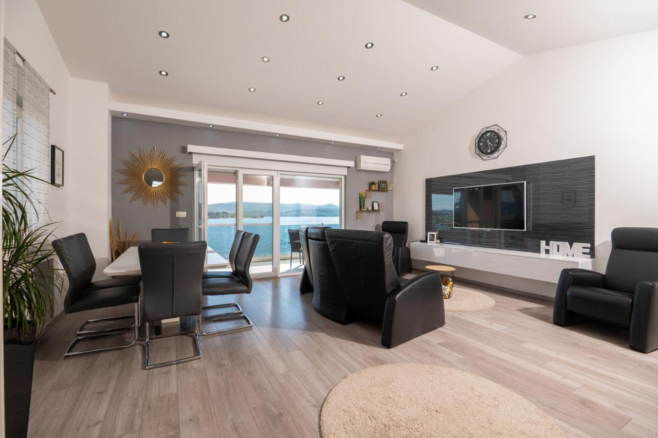 Euroholiday Apartments Turanj Bagian luar foto