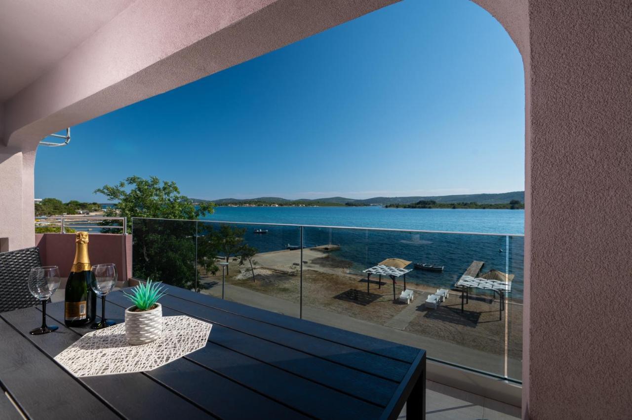 Euroholiday Apartments Turanj Bagian luar foto