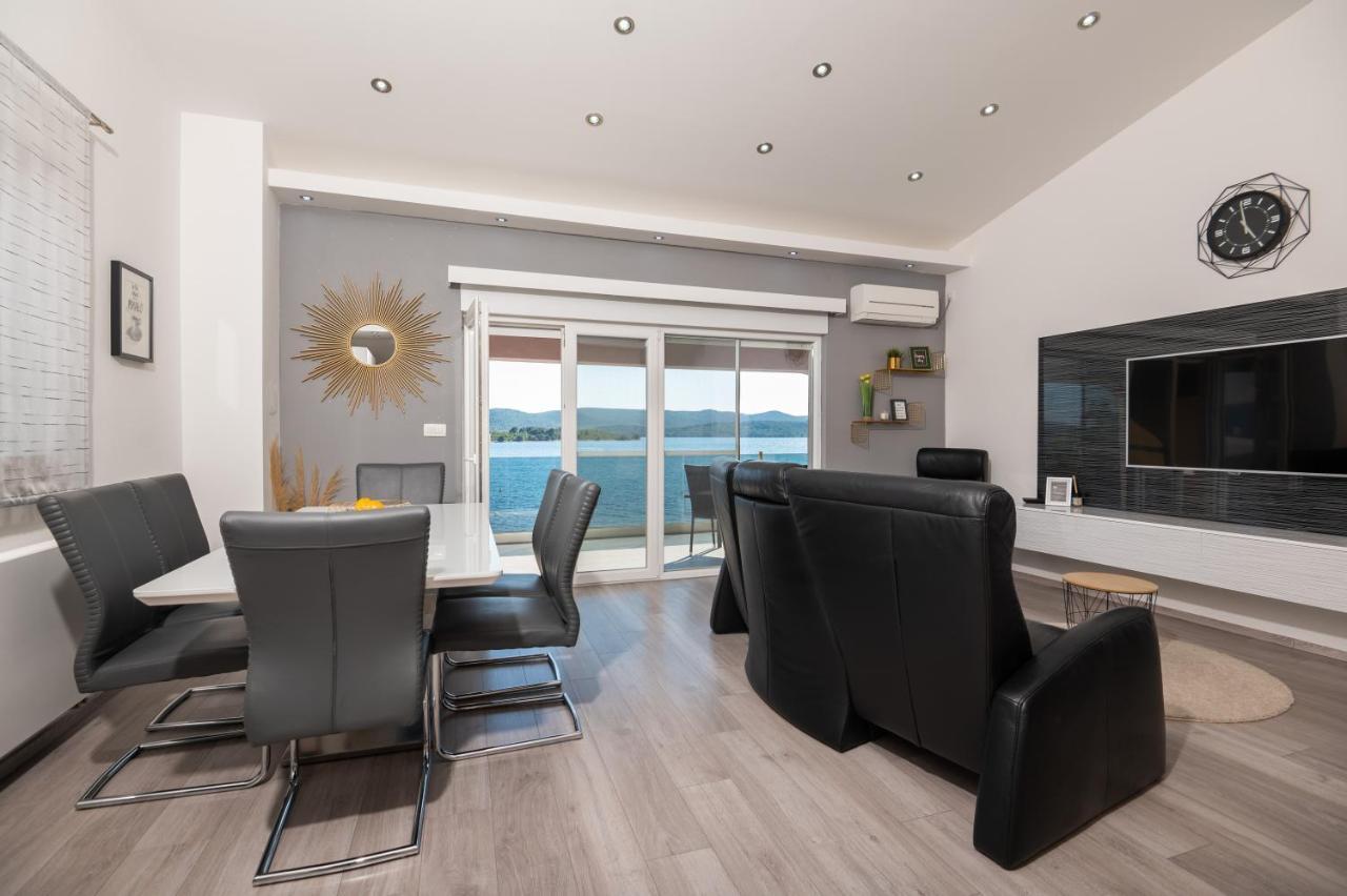 Euroholiday Apartments Turanj Bagian luar foto