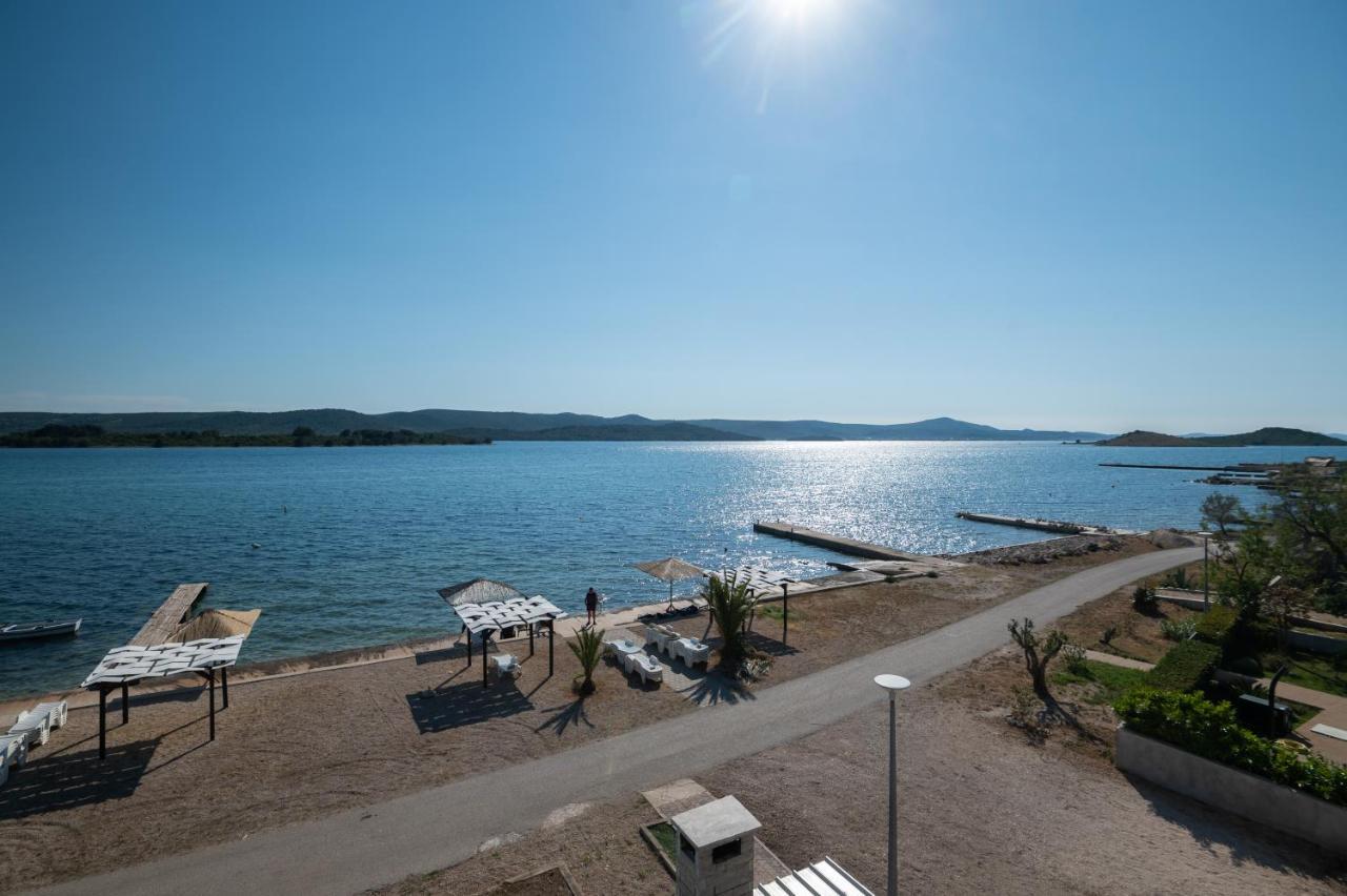 Euroholiday Apartments Turanj Bagian luar foto