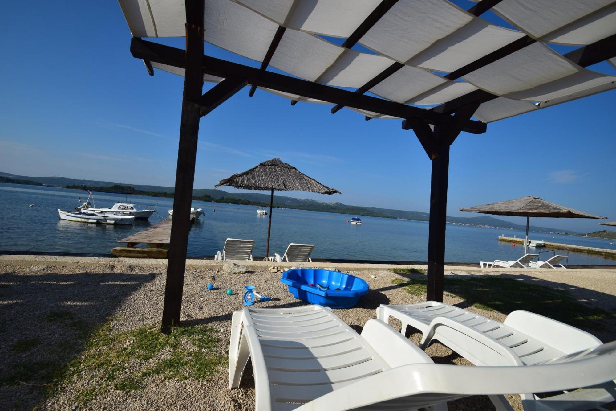 Euroholiday Apartments Turanj Bagian luar foto