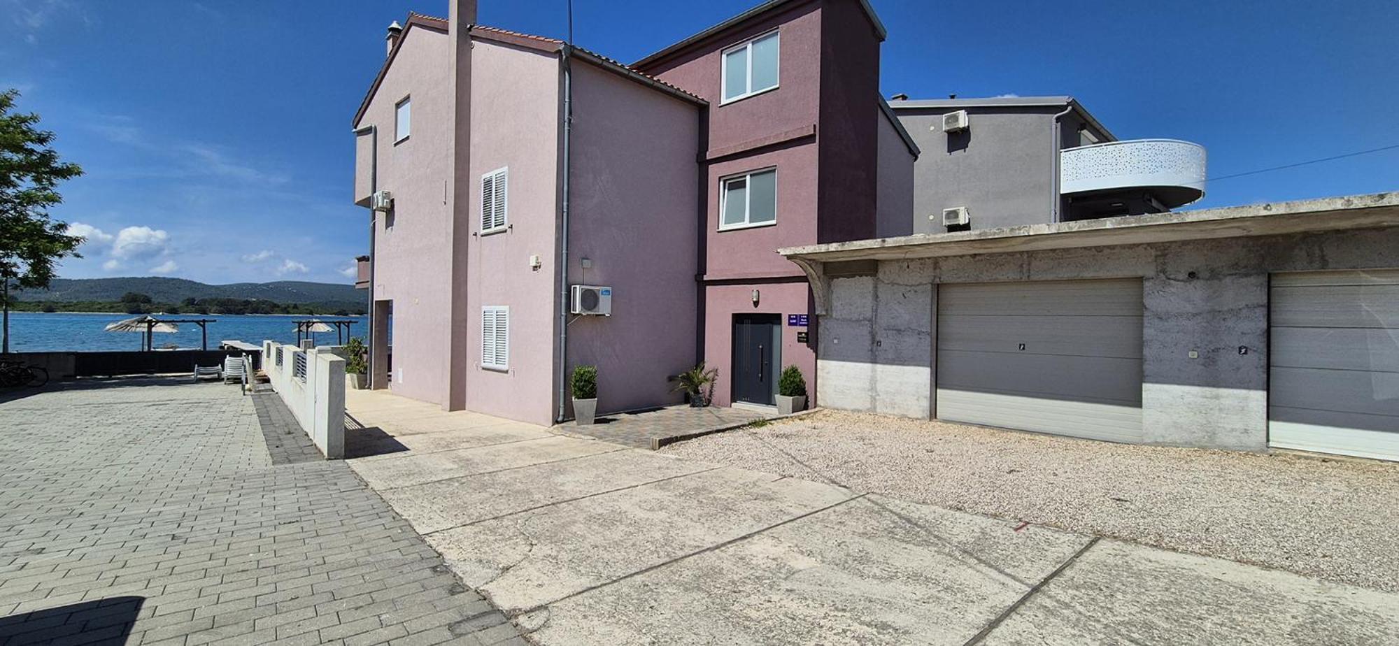 Euroholiday Apartments Turanj Bagian luar foto