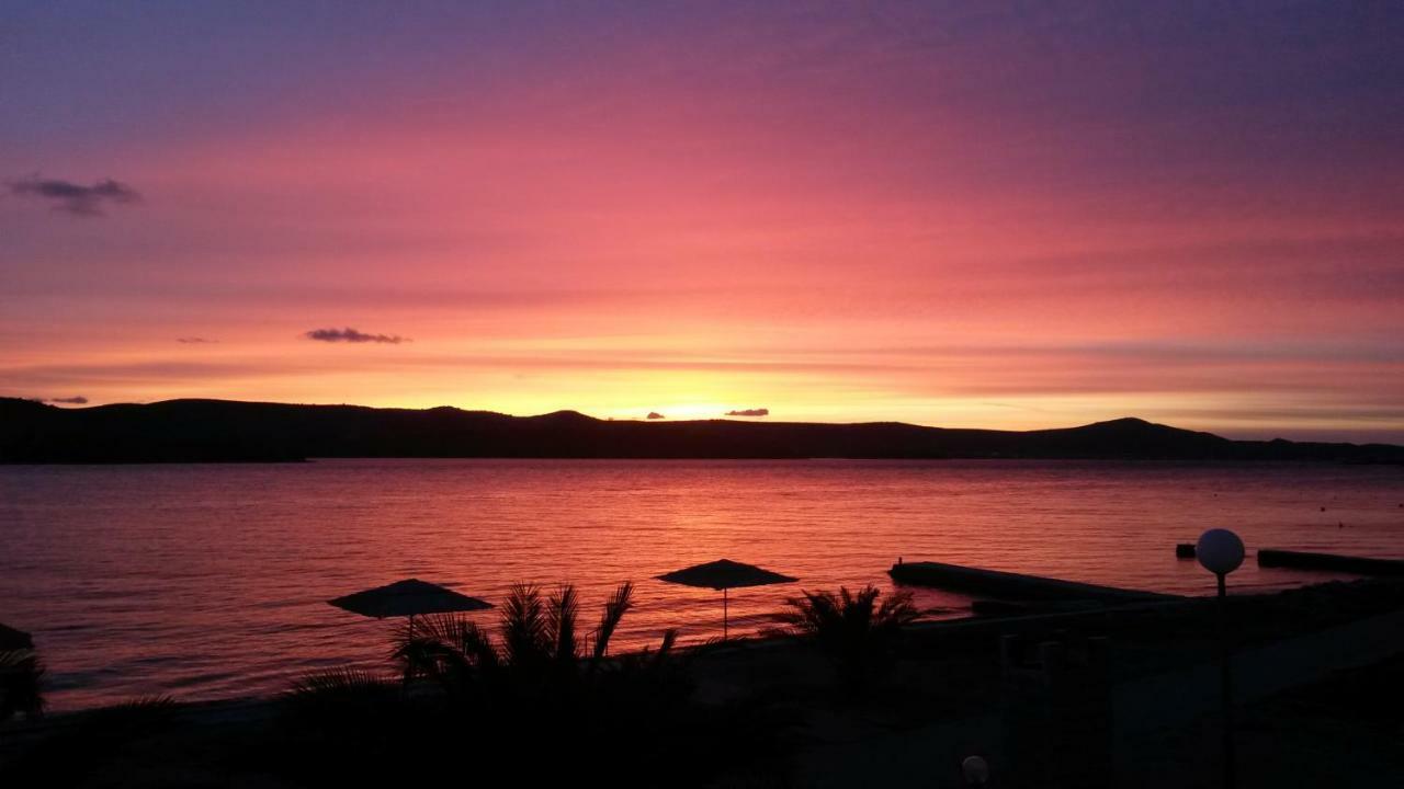 Euroholiday Apartments Turanj Bagian luar foto